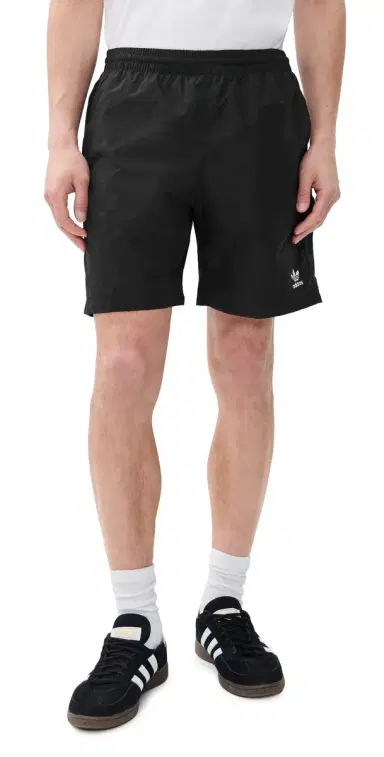 adidas Trefoil Essentials Woven Shorts 7 Black/White | Thumbnail 1 adidas Trefoil Essentials Woven Shorts 7 Black/White | Thumbnail 1