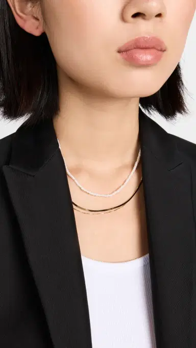 Shashi Pearl Ciel Necklace Gold | Thumbnail 3 Shashi Pearl Ciel Necklace Gold | Thumbnail 3