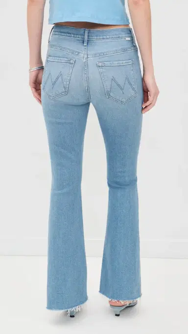 MOTHER The Weekender Fray Jeans Satisfy Your Cravings | Thumbnail 3 MOTHER The Weekender Fray Jeans Satisfy Your Cravings | Thumbnail 3