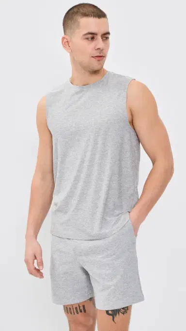 Beyond Yoga Featherweight Freeflo Muscle Tank 2.0 Silver Mist S | Thumbnail 2