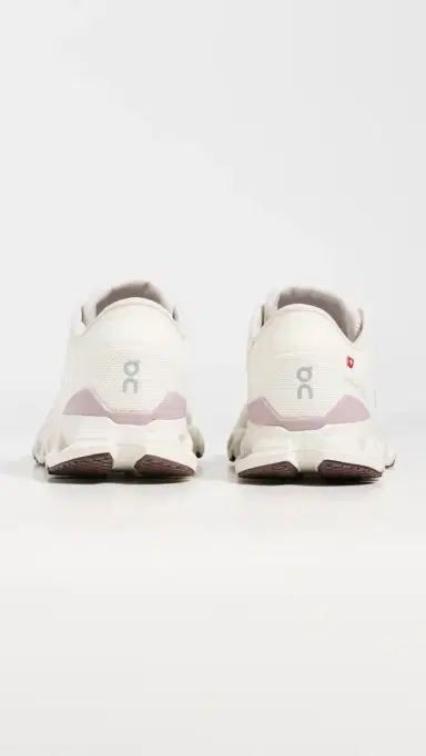 On Cloud X 4 Sneakers /Heron | Thumbnail 4