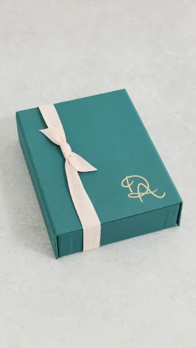 Dear Annabelle Goldie Place Card Holders | Thumbnail 6