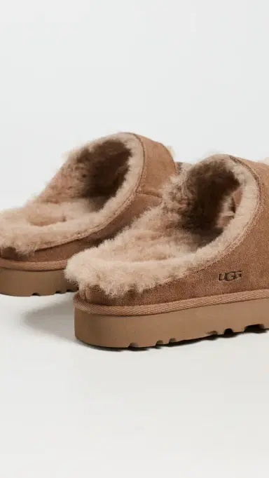 UGG Greenport Cross Strap Slides | Thumbnail 4