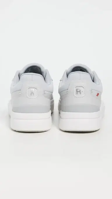 On The Roger Advantage Sneakers Wolf/Glacier | Thumbnail 3