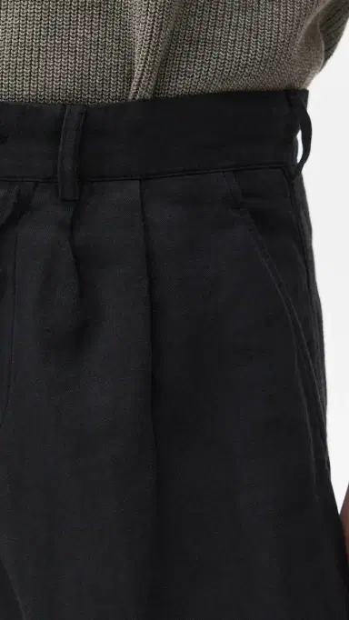Knickerbocker Canal Cotton & Linen Pleated Shorts 8 | Thumbnail 6