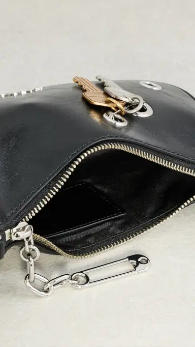 Marc Jacobs The Shoulder Bag Black One Size | Thumbnail 6 Marc Jacobs The Shoulder Bag Black One Size | Thumbnail 6