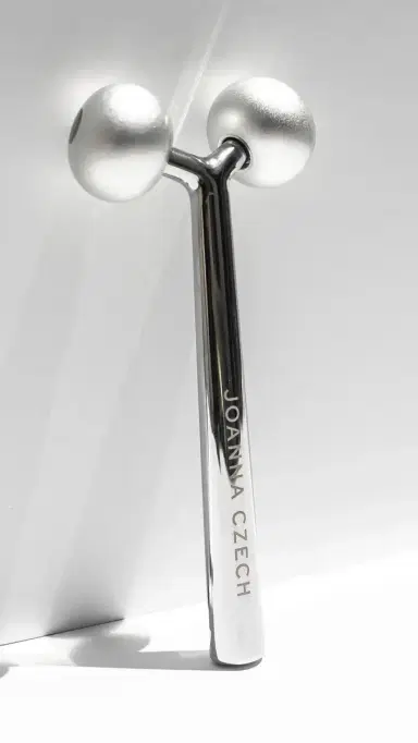 Joanna Czech Facial Massager Silver One Size | Thumbnail 3