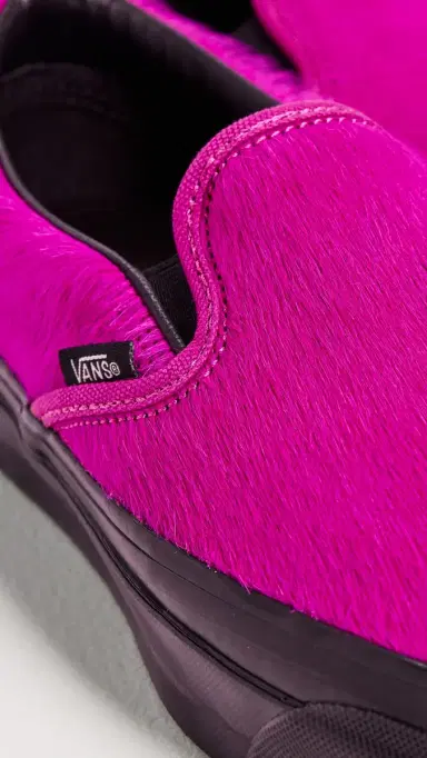 Vans LX Classic Slip On Pony Hair Fuchsia | Thumbnail 6