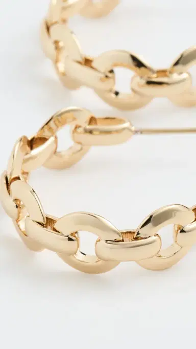 Jennifer Fisher Link Huggie Hoop Earrings Yellow Gold One Size | Thumbnail 4