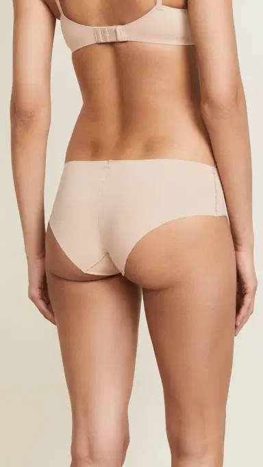 Calvin Klein Underwear Invisibles Hipster Panties Light Caramel XL | Thumbnail 3 Calvin Klein Underwear Invisibles Hipster Panties Light Caramel XL | Thumbnail 3