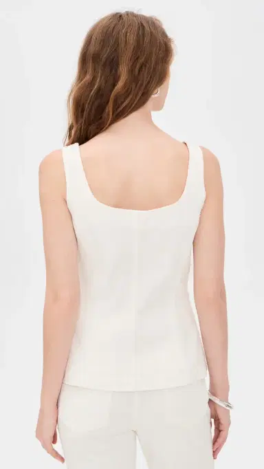 Sabina Musáyev am Vest White | Thumbnail 3