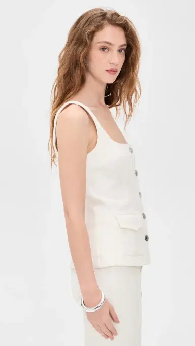 Sabina Musáyev am Vest White | Thumbnail 4