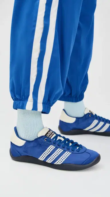 Adidas x Wales Bonner Karintha Lo Satin Sneakers White/Blue Quartz | Thumbnail 3