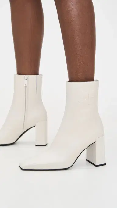 Courrèges Heritage Shadow Leather Ankle Boots Heritage White | Thumbnail 3 Courrèges Heritage Shadow Leather Ankle Boots Heritage White | Thumbnail 3