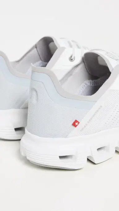 ON Cloud 6 Coast Sneakers White/Glacier 9 | Thumbnail 4