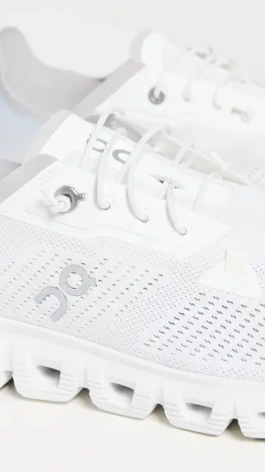 ON Cloud 6 Coast Sneakers White/Glacier 9 | Thumbnail 6