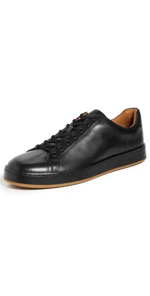 Barnes Sneakers Black