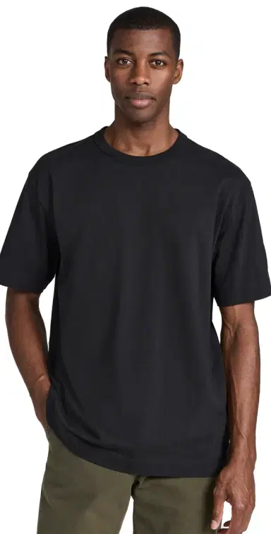 Canada Goose Gladstone Relaxed T-Shirt Black - Noir | Thumbnail 1 Canada Goose Gladstone Relaxed T-Shirt Black - Noir | Thumbnail 1
