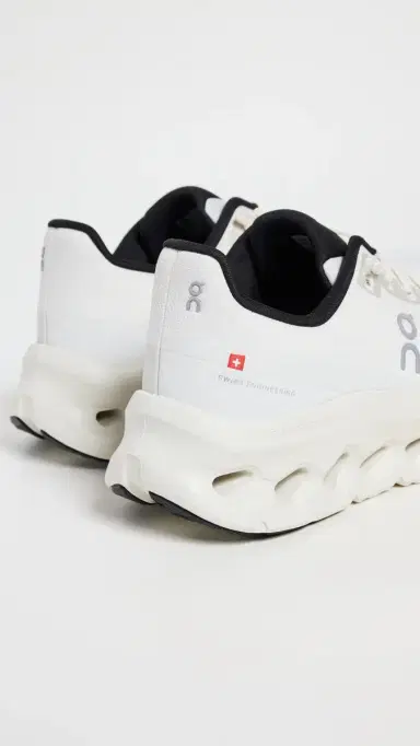ON Cloudtilt Sneakers Pearl/Ice 7 | Thumbnail 4