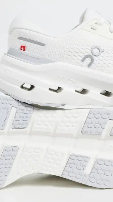 ON Cloudrunner 3 Sneakers White Ivory 9 | Thumbnail 6 ON Cloudrunner 3 Sneakers White Ivory 9 | Thumbnail 6