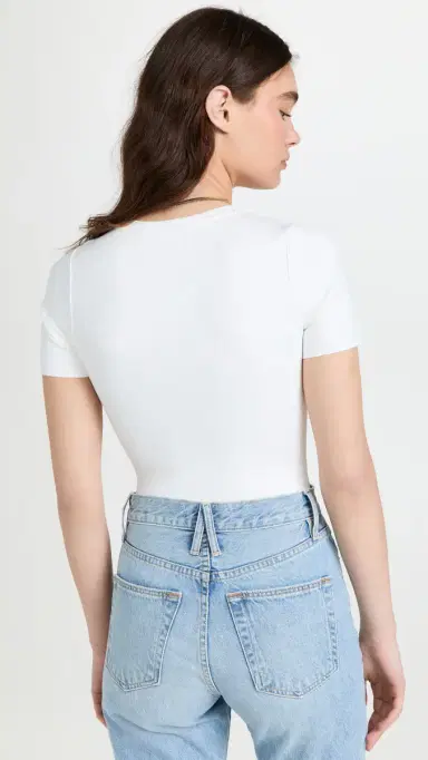 Good American Sculpting Tee Thong Bodysuit White001 | Thumbnail 3