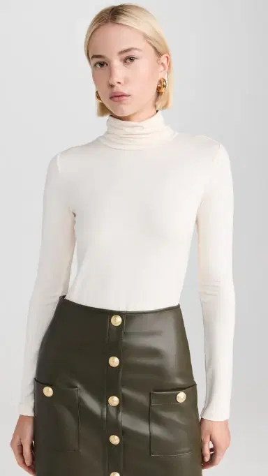 L'Agence Lani Turtle Neck Long Sleeve Vintage White | Thumbnail 2 L'Agence Lani Turtle Neck Long Sleeve Vintage White | Thumbnail 2