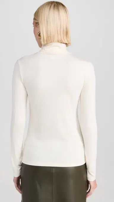 L'Agence Lani Turtle Neck Long Sleeve Vintage White | Thumbnail 3 L'Agence Lani Turtle Neck Long Sleeve Vintage White | Thumbnail 3