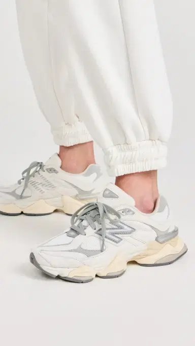 New Balance 9060 Unisex Sneakers | Thumbnail 3