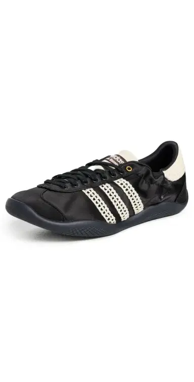Adidas x Wales Bonner Karintha Lo Satin Sneakers core blk/dark brn/cream wh | Thumbnail 1 Adidas x Wales Bonner Karintha Lo Satin Sneakers core blk/dark brn/cream wh | Thumbnail 1