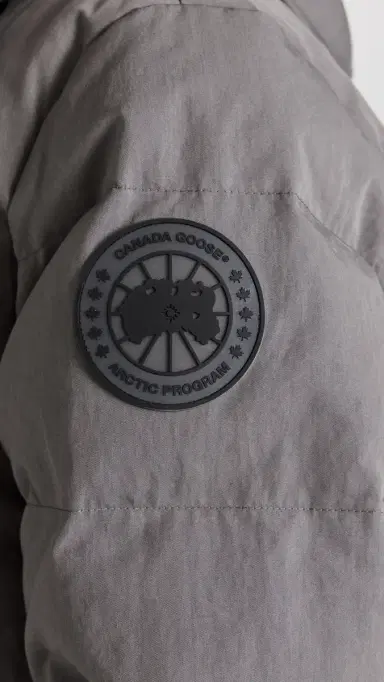 Canada Goose Wyndham Parka | Thumbnail 6