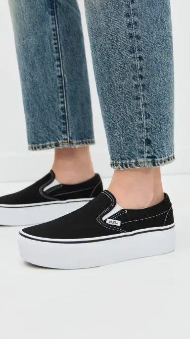Vans UA Classic Slip-On Stackform Sneakers Black/True White | Thumbnail 3