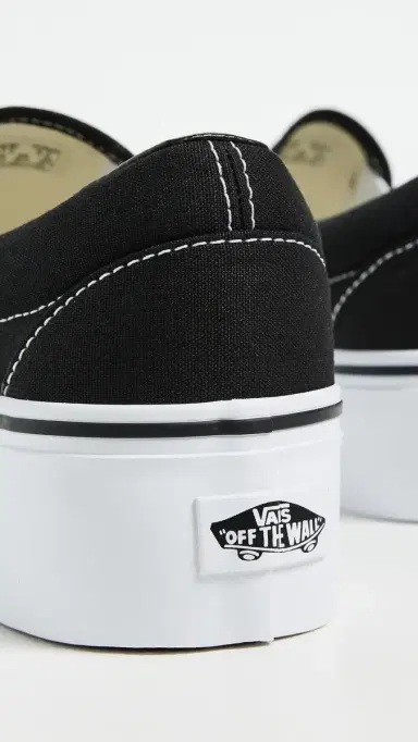Vans UA Classic Slip-On Stackform Sneakers Black/True White | Thumbnail 4