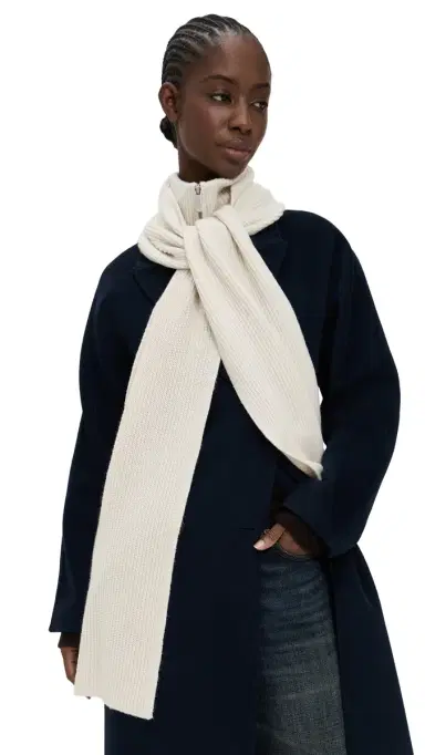 Favorite Daughter Neck Warmer Scarf One Size | Thumbnail 4