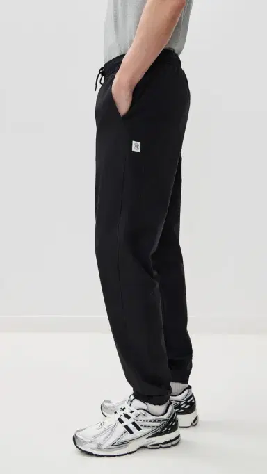 REIGNING CHAMP Stretch Warp Knit Coach's Standard Joggers Black | Thumbnail 4 REIGNING CHAMP Stretch Warp Knit Coach's Standard Joggers Black | Thumbnail 4