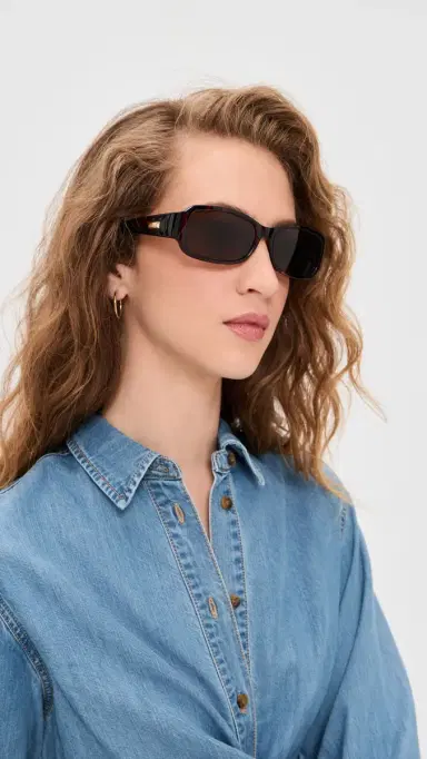 Le Specs Gigglemug Sunglasses Tort | Thumbnail 3 Le Specs Gigglemug Sunglasses Tort | Thumbnail 3