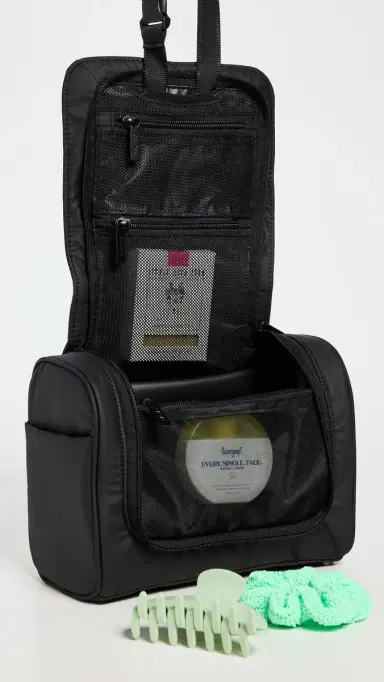 CALPAK Luka Hanging Toiletry Kit Matte Black One Size | Thumbnail 4 CALPAK Luka Hanging Toiletry Kit Matte Black One Size | Thumbnail 4