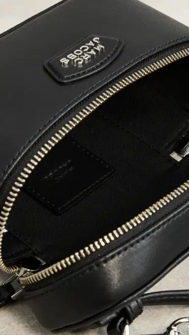 Marc Jacobs The Everyday Vanity Bag Black One Size | Thumbnail 5 Marc Jacobs The Everyday Vanity Bag Black One Size | Thumbnail 5