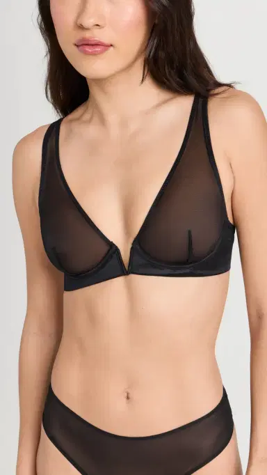 Commando Chic Mesh Plunge Underwire Bra Black 36D | Thumbnail 2