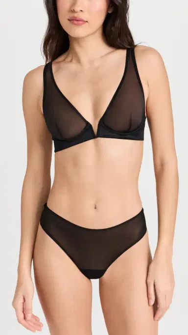 Commando Chic Mesh Plunge Underwire Bra Black 36D | Thumbnail 5