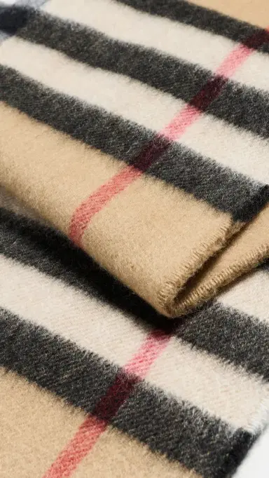 Burberry Giant Check Cashmere Scarf | Thumbnail 4 Burberry Giant Check Cashmere Scarf | Thumbnail 4