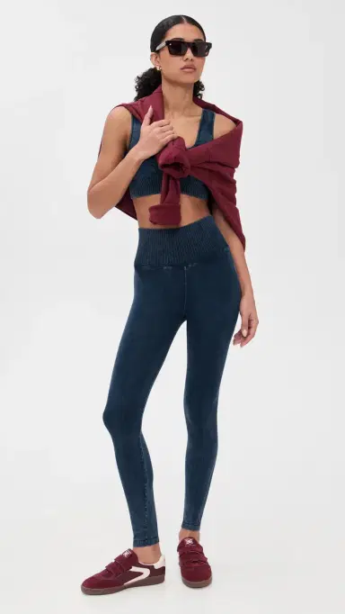 FP Movement Square Neck Good Karma Bra Navy XS/S | Thumbnail 5 FP Movement Square Neck Good Karma Bra Navy XS/S | Thumbnail 5