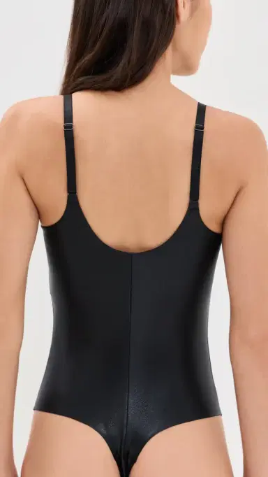 SPANX Scoop Neck Thong Bodysuit Very Black | Thumbnail 3 SPANX Scoop Neck Thong Bodysuit Very Black | Thumbnail 3