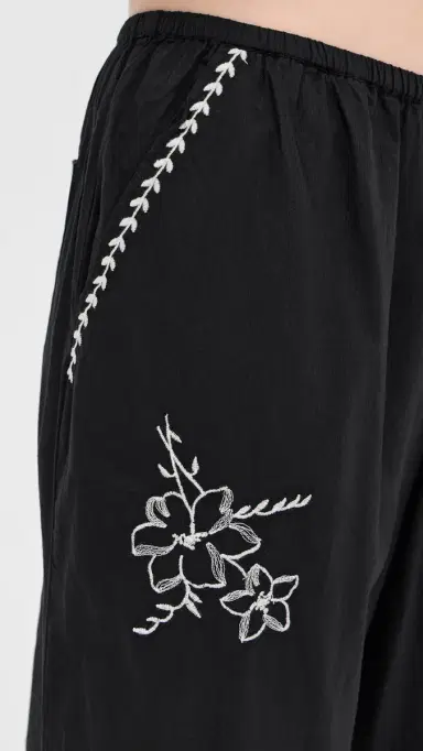 The Great. THE GREAT. The Weekend Hanky Embroidery Pants | Thumbnail 6 The Great. THE GREAT. The Weekend Hanky Embroidery Pants | Thumbnail 6