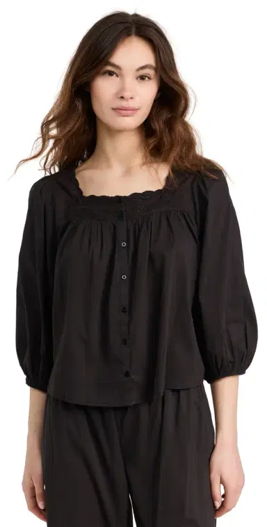 The Great. THE GREAT. The Eyelet Button Sleep Top Black 2 | Thumbnail 1