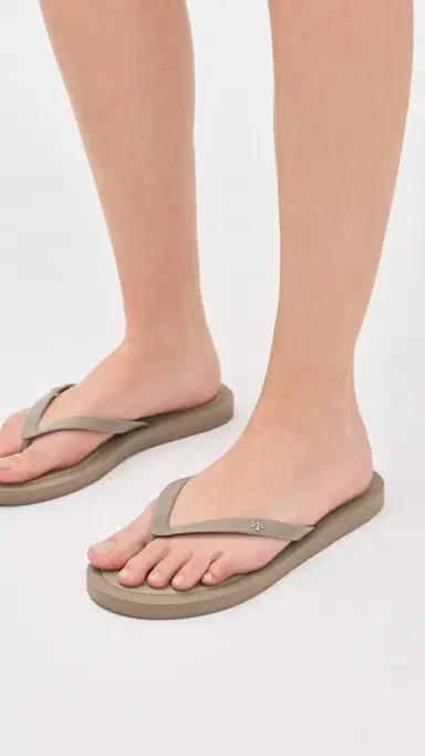 Tory Burch Kira Padded Flip Flops Mountain Grey/Silver 8 | Thumbnail 3