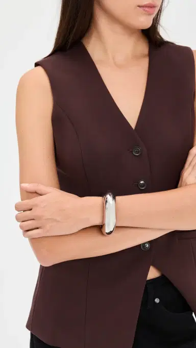 SHASHI Ross Cuff Bracelet Silver One Size | Thumbnail 3 SHASHI Ross Cuff Bracelet Silver One Size | Thumbnail 3