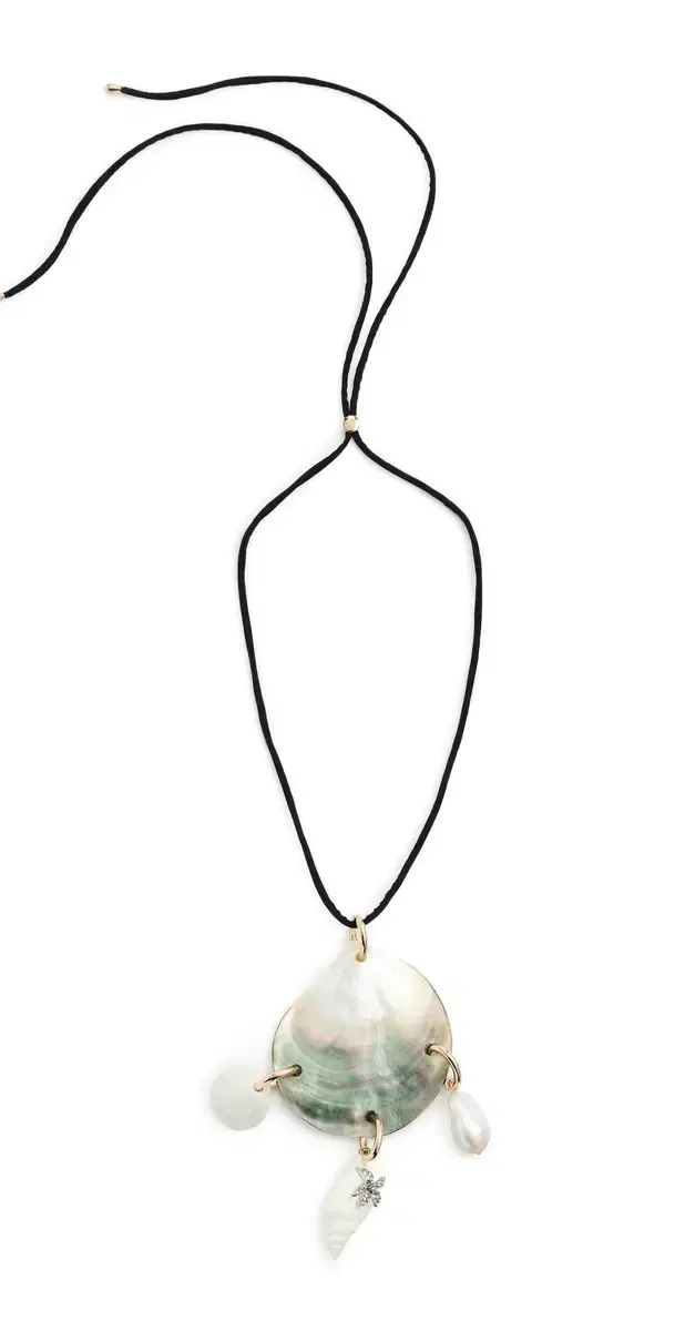 Shell Pendant Necklace Black /  One Size