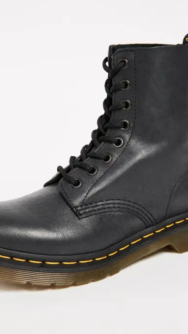 Dr. Martens 1460 Pascal Virginia 8 Eye Boots Black | Thumbnail 6