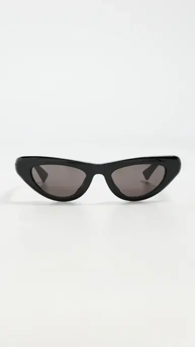 Bottega Veneta Curvy Sunglasses | Thumbnail 2 Bottega Veneta Curvy Sunglasses | Thumbnail 2