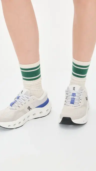 ON Cloudrunner 3 Sneakers | Thumbnail 3 ON Cloudrunner 3 Sneakers | Thumbnail 3